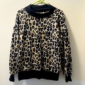 NWT Ivy Jane Leopard Pop Over